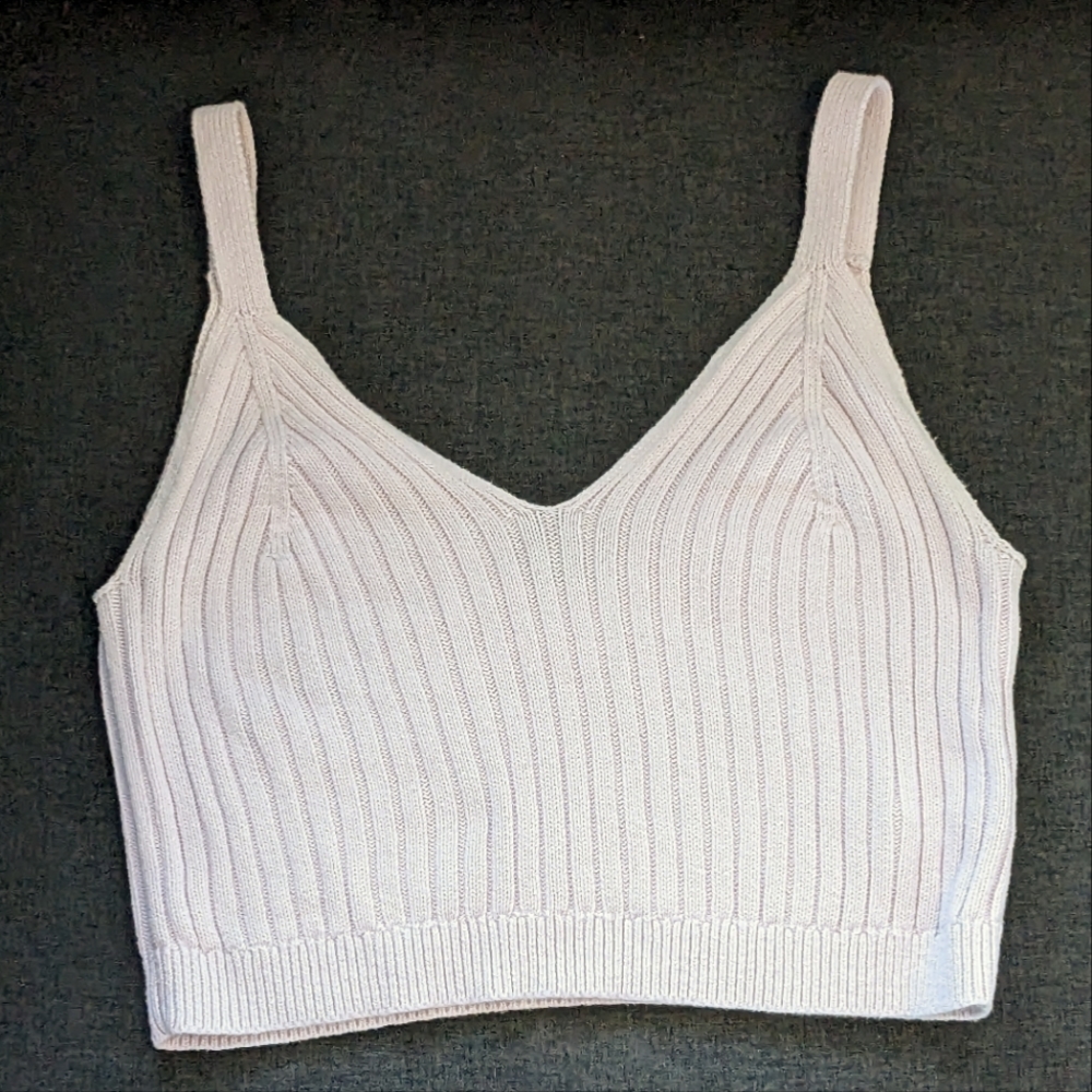 Lavender knit cropped tank